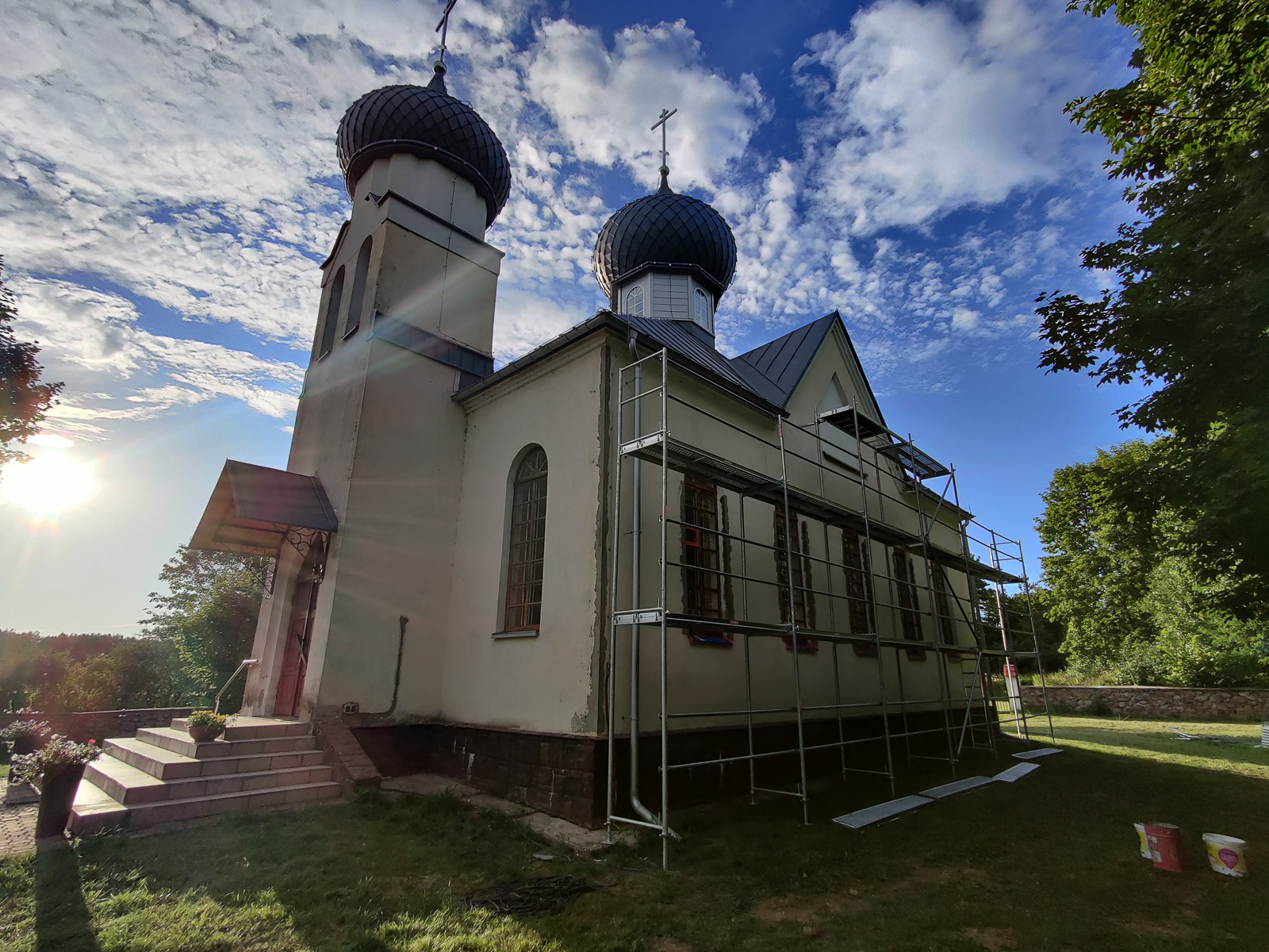 Rozpoczął się remont elewacji cerkwi